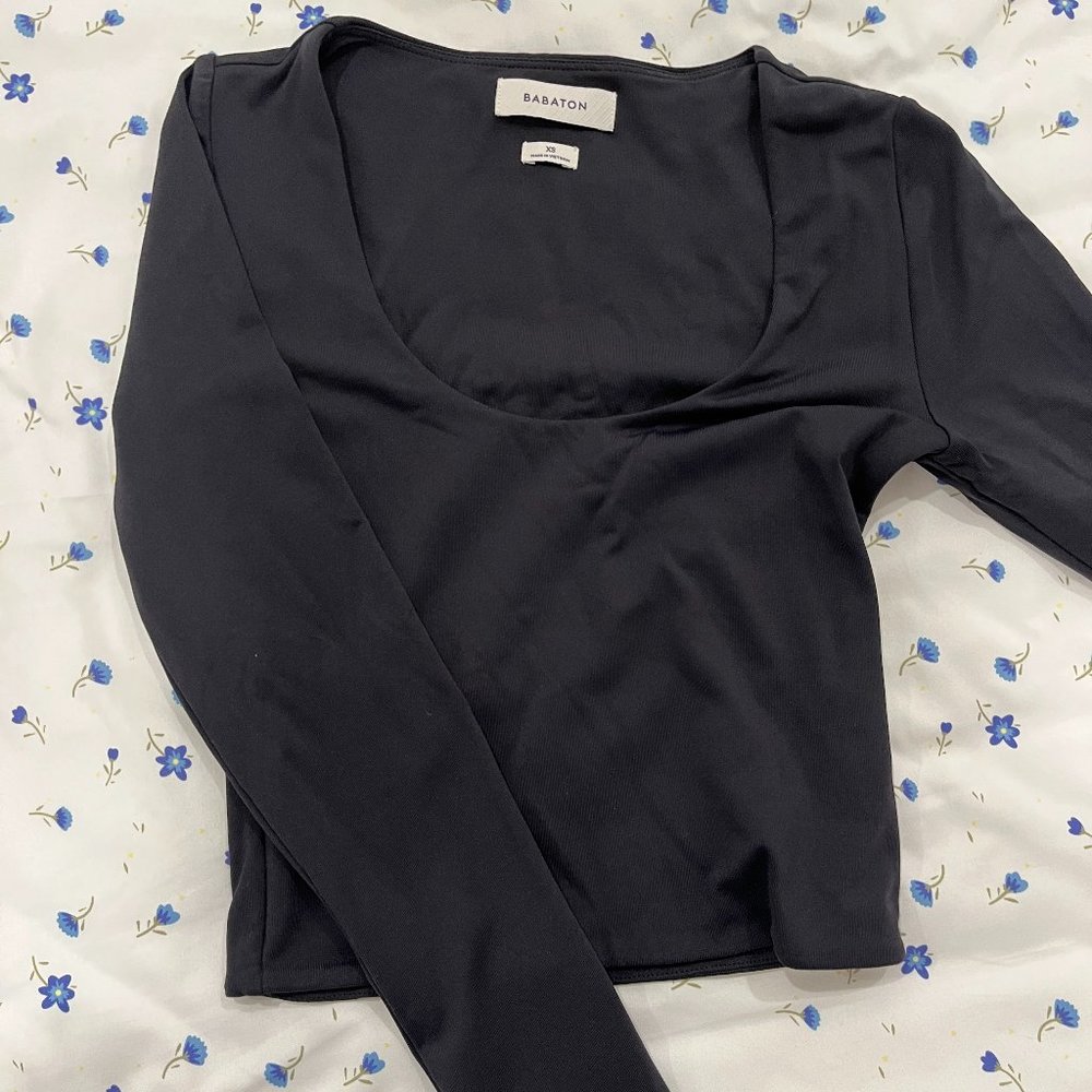 Size XS Babaton Black Contour Scoopneck Long Sleeve